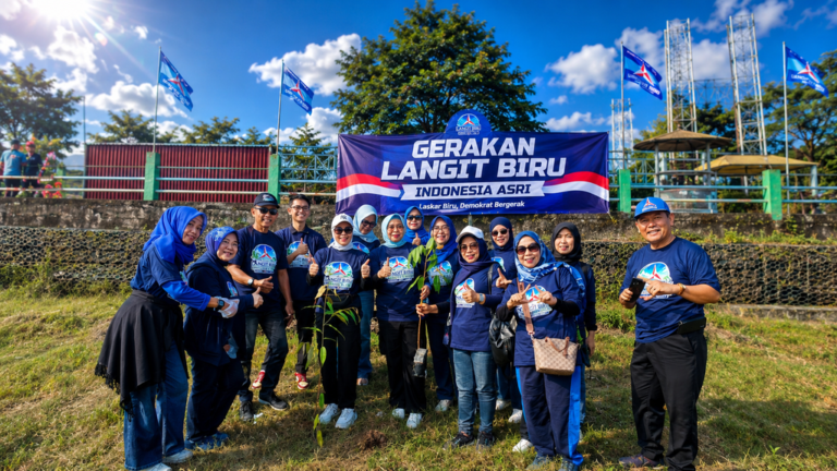 Dari Danau Sipin, DPD dan DPC Demokrat Kota Jambi Gaungkan Gerakan Langit Biru Indonesia Asri di HUT ke 25 Demokrat